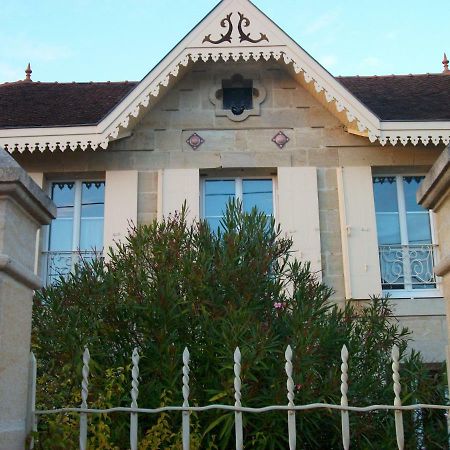 Domaine De Monein Panzió Saint-André-de-Cubzac Kültér fotó
